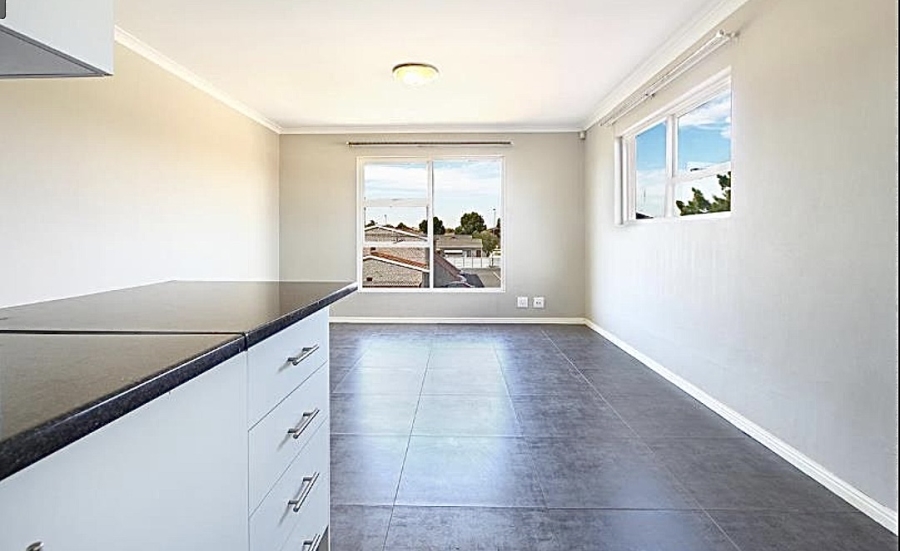 1 Bedroom Property for Sale in Table View Western Cape